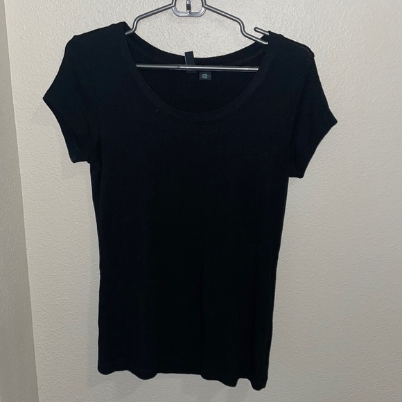 Cynthia Rowley black tee women’s medium - Picture 1 of 2
